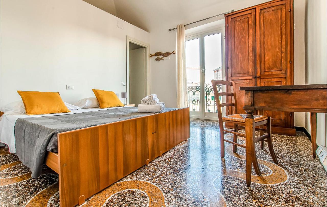 4 Bedroom Beautiful In Apartment