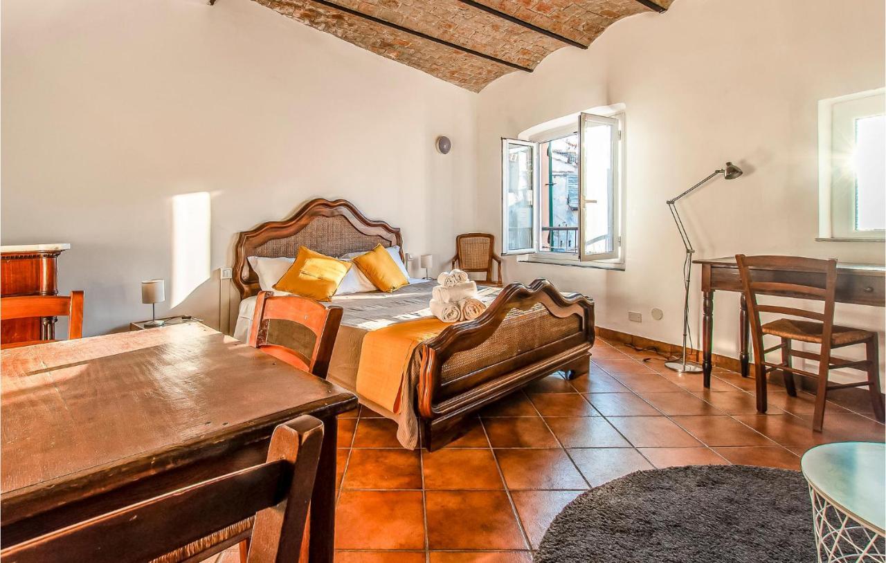 4 Bedroom Beautiful In Apartment *